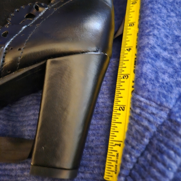 Boots - Picture 2 of 5